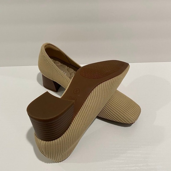 Women\'s Beige Knit Block Heel Pumps main image 4